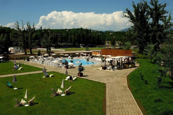 Hotel Tskaltubo Plaza (Tsqaltubo)